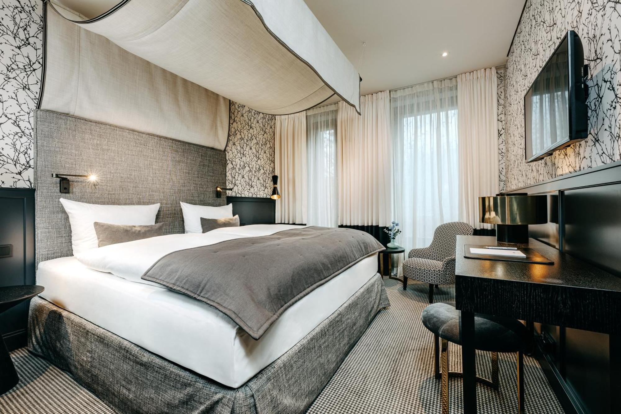 Hotel Am Ochsentor อันแดร์นาค ภายนอก รูปภาพ